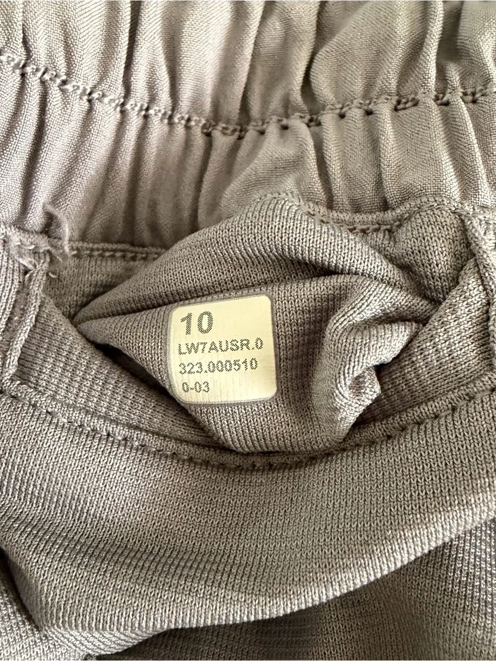 Lululemon Hotty Hot Shorts Rhino Grey Lined 2.5” LW7AUSR Size 10 Running